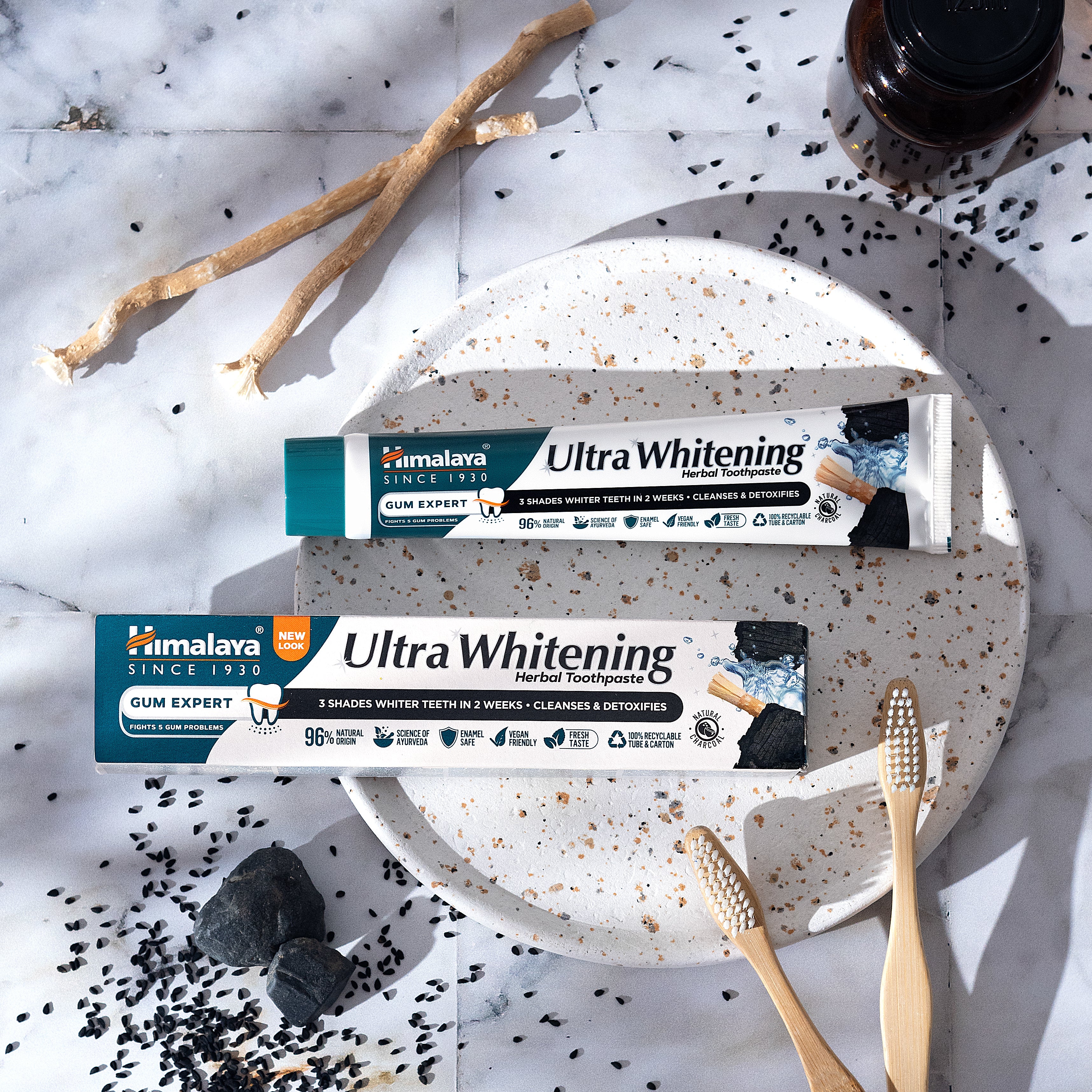 himalaya-gum-expert-ultra-whitening-zahnpasta-75-ml-aktivkohle image 3