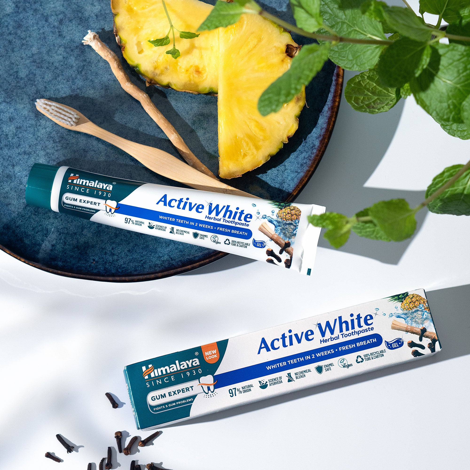 himalaya-gum-expert-zahnpasta-active-white-gel-75-ml-wei image 2