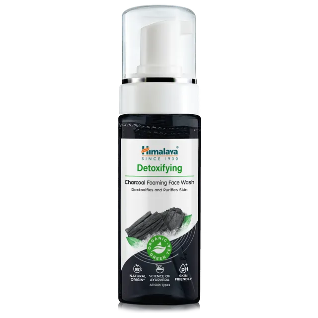 himalaya-detox-charcoal-foaming-face-wash-150-ml-fettige-haut image 1